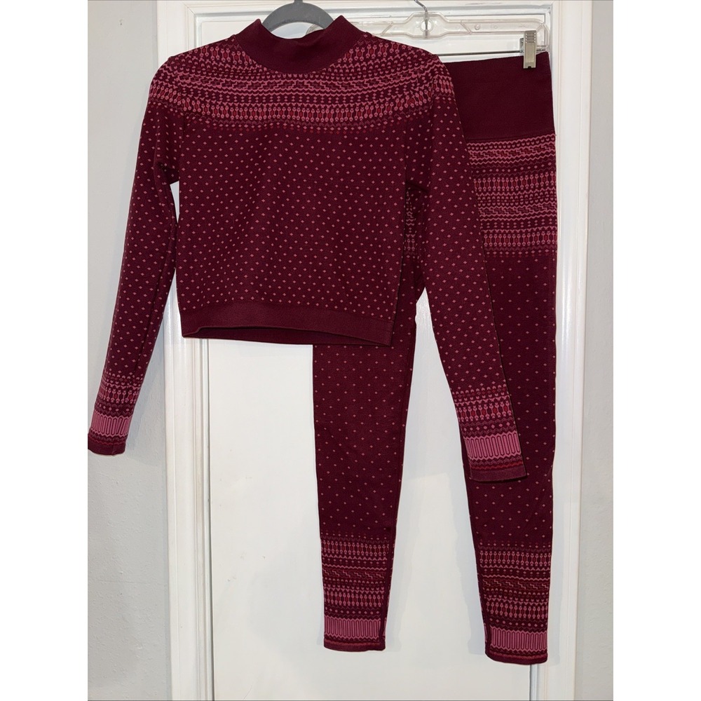 Fabletics Holly Seamless Long Sleeve Top and Matching High Waisted Leggings XS/S